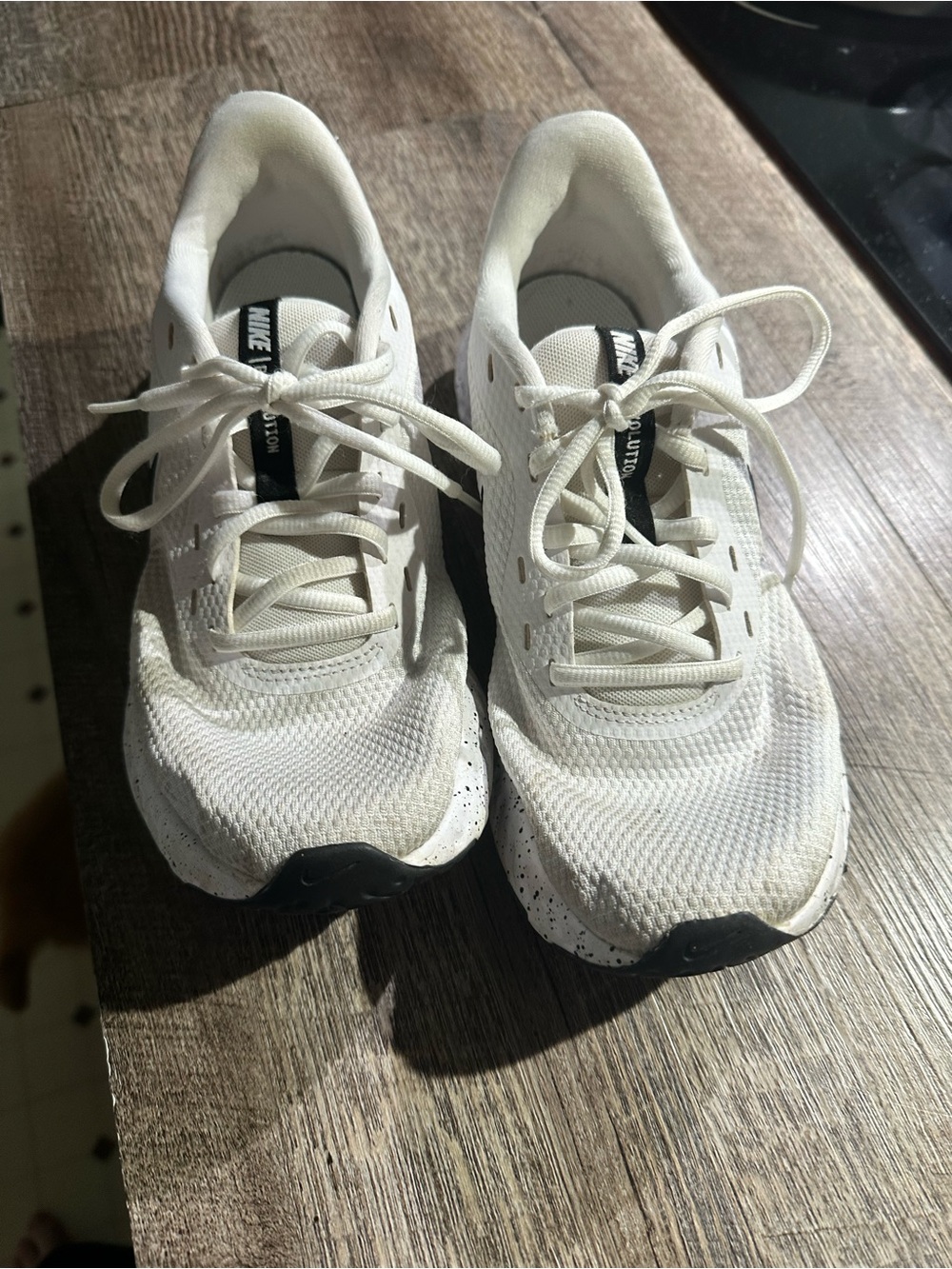 Nike Revolution Women’s Shoes Size 8.5